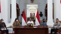 BBM Naik, Jokowi Siapkan BLT Rp12,4 Triliun untuk Masyarakat Indonesia 